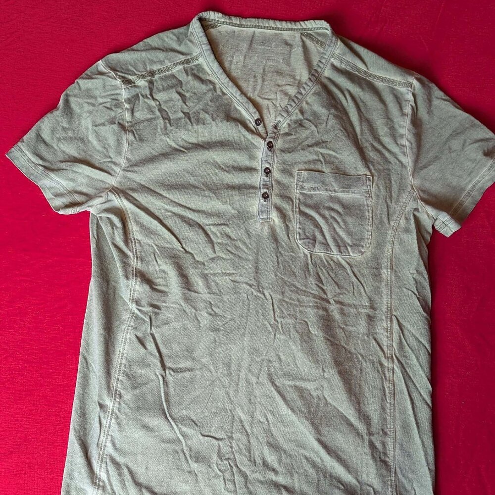 Faded Olive Burnout Henley Tee – Soft Lightweight (Size S)